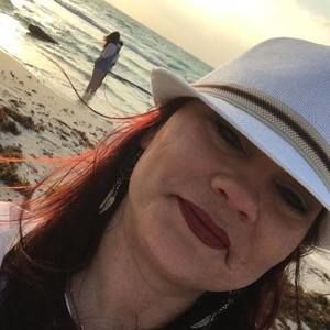 Meet your Posher, Tonya